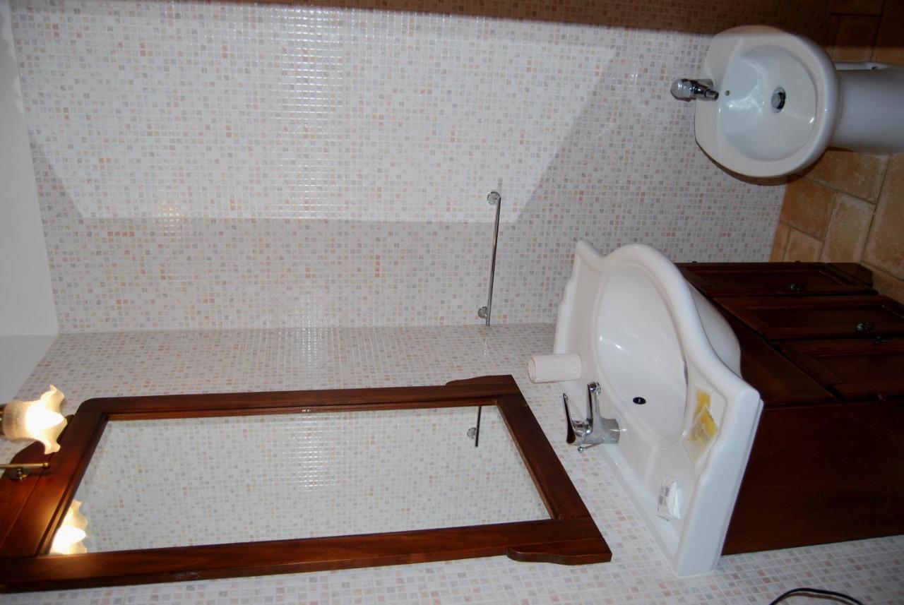 Borgo Montenero Le Terre Di Bac Bed & Breakfast エクステリア 写真